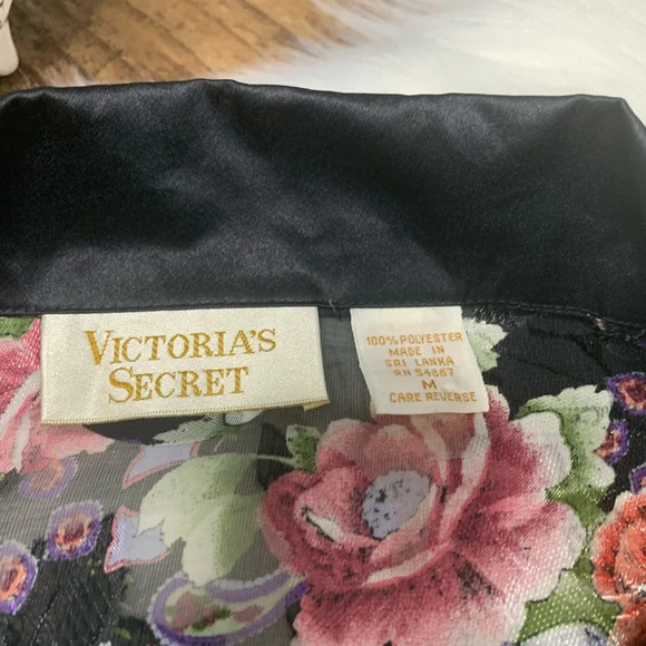 Gold Label Victorias Secret Sheer Floral Robe - Picture 3 of 9